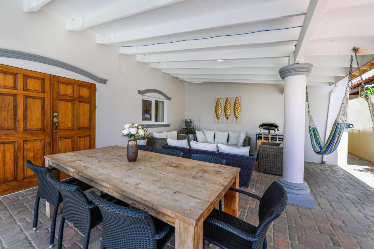 Villa Swiss Paradise With Private Pool Palm Beach Eksteriør bilde
