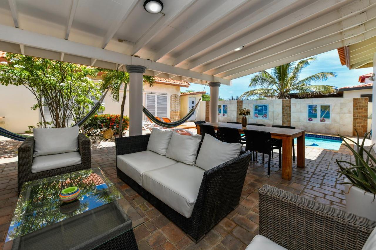 Villa Swiss Paradise With Private Pool Palm Beach Eksteriør bilde