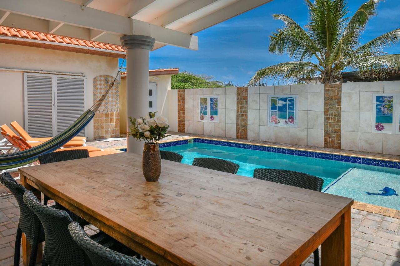 Villa Swiss Paradise With Private Pool Palm Beach Eksteriør bilde