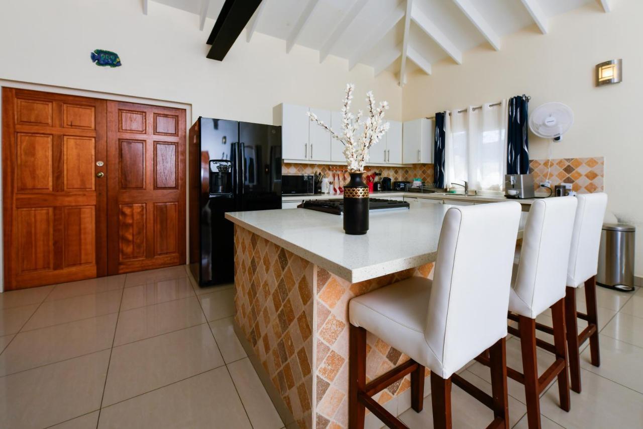 Villa Swiss Paradise With Private Pool Palm Beach Eksteriør bilde