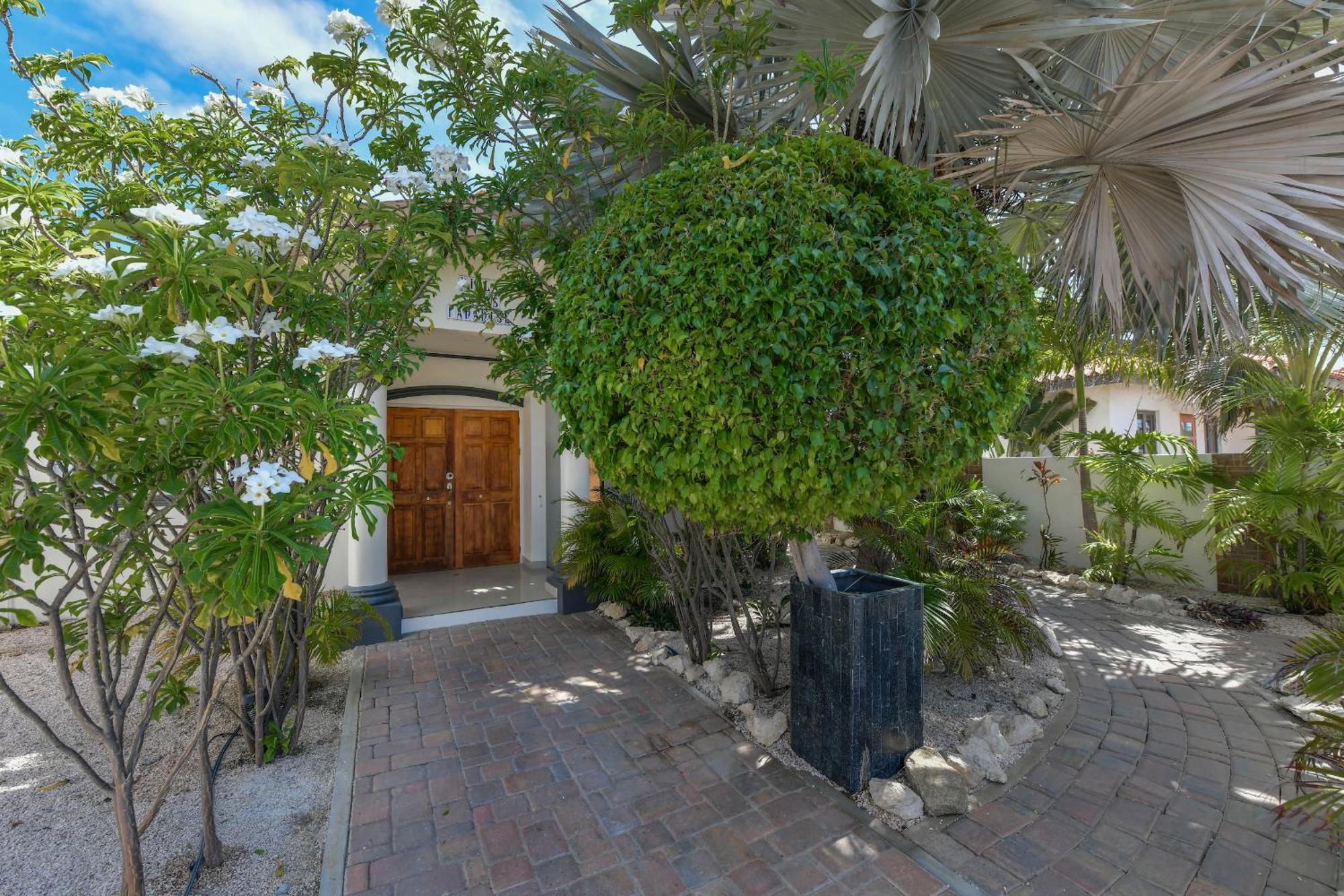 Villa Swiss Paradise With Private Pool Palm Beach Eksteriør bilde